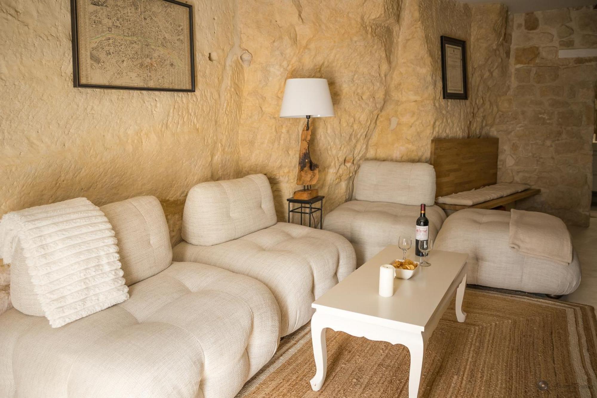 Chez Millouz - Triplex Semi-Troglodyte Apartment Pontoise Exterior foto