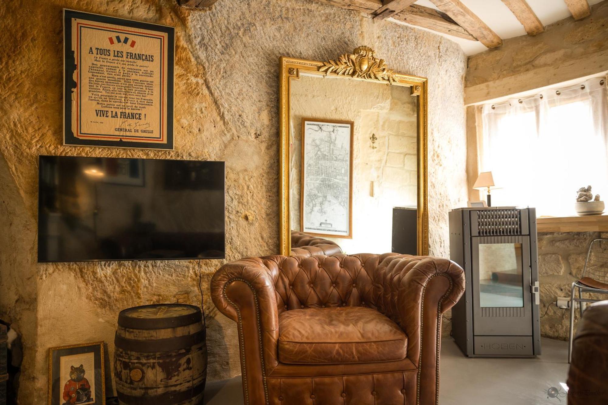 Chez Millouz - Triplex Semi-Troglodyte Apartment Pontoise Exterior foto